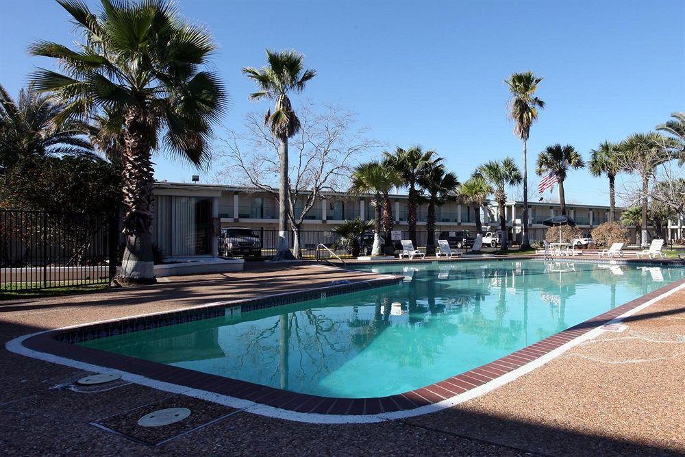 Americas Best Value Inn Houston Facilities photo