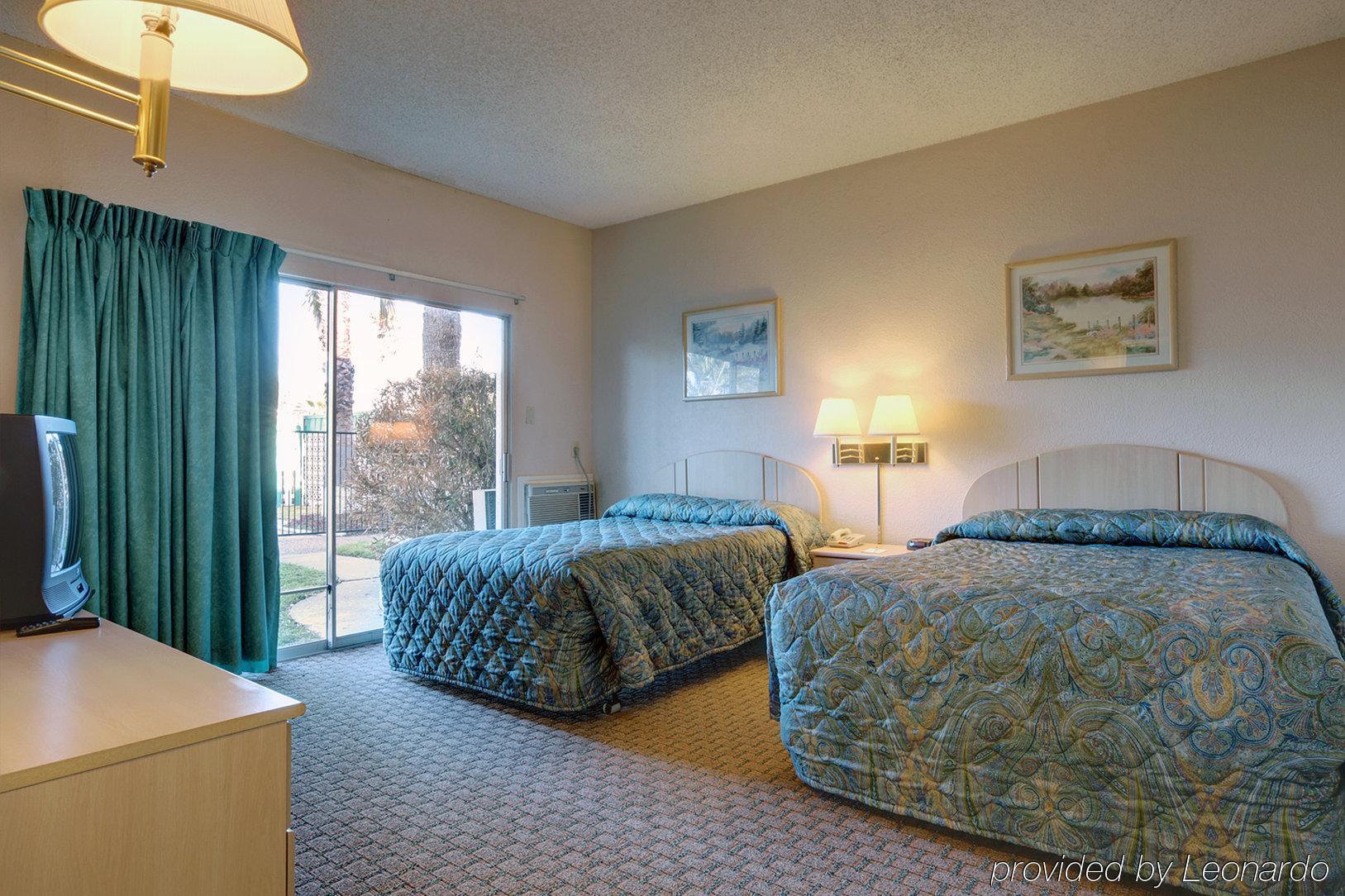 Americas Best Value Inn Houston Room photo