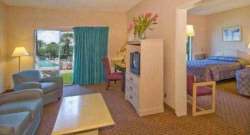 Americas Best Value Inn Houston Exterior photo