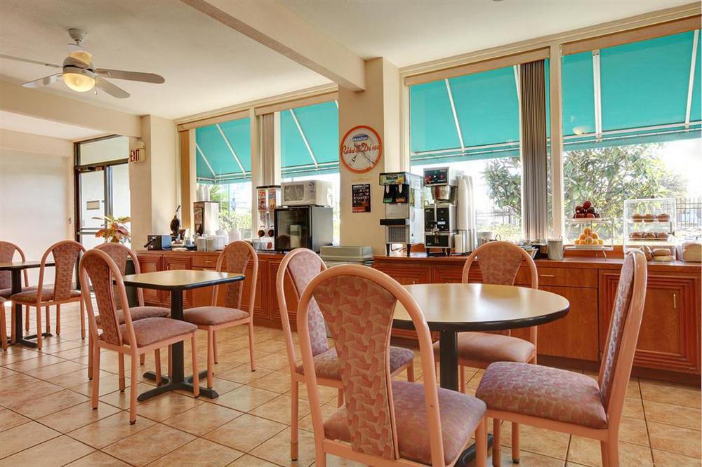 Americas Best Value Inn Houston Restaurant photo