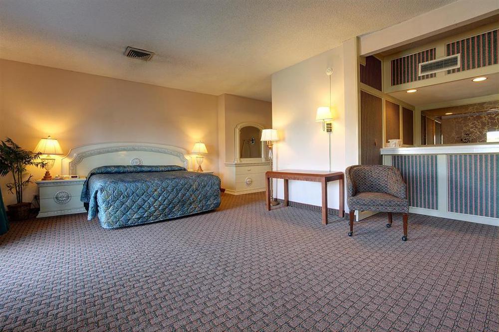 Americas Best Value Inn Houston Room photo